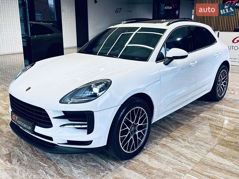 Porsche Macan (2017)