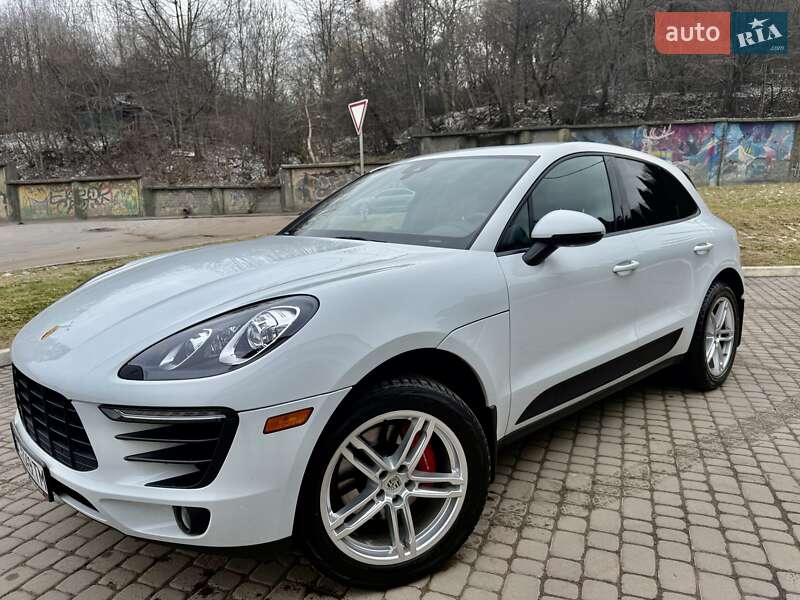 Porsche Macan (2018)