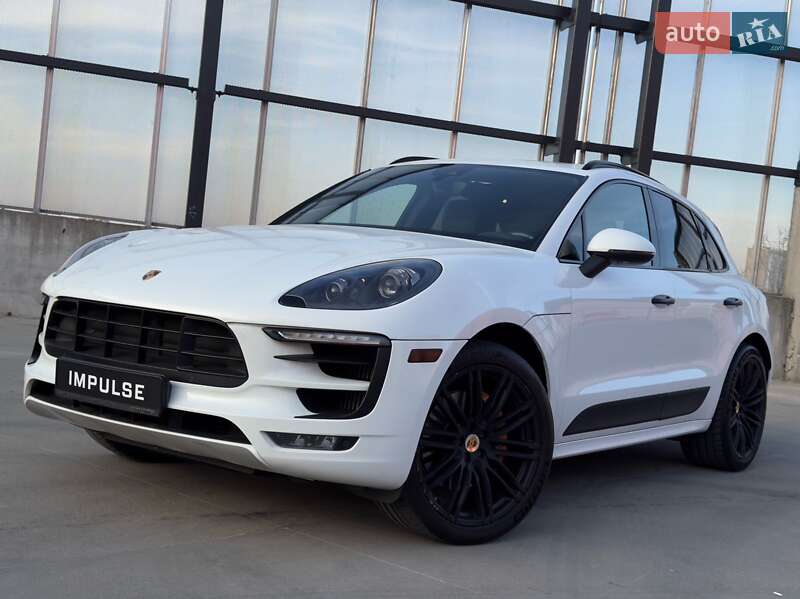 Porsche Macan (2016)