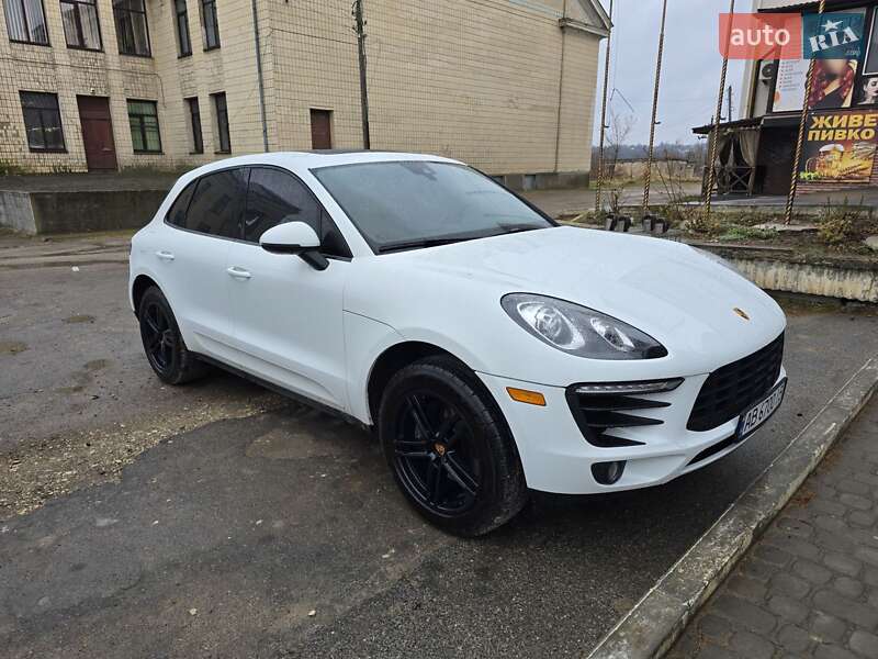 Porsche Macan (2018)