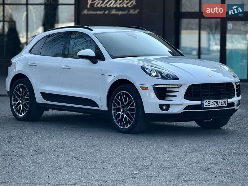 Porsche Macan (2017)