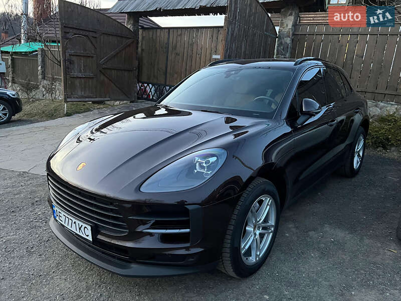 Porsche Macan (2019)