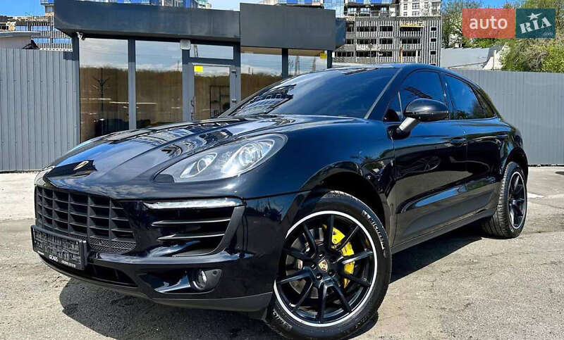 Porsche Macan (2015)