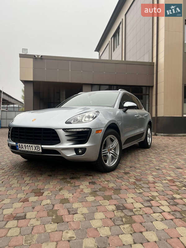 Porsche Macan (2017)