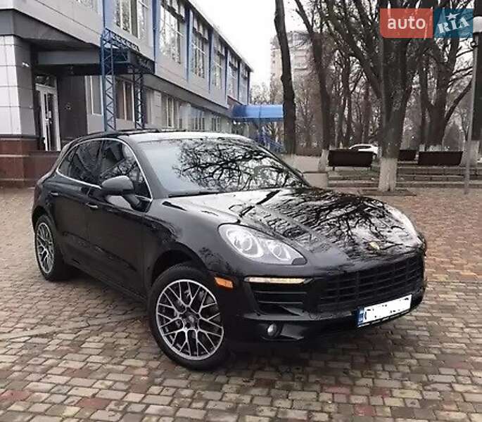 Porsche Macan (2015)