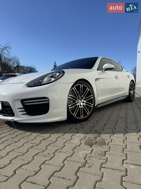 Porsche Panamera (2010)
