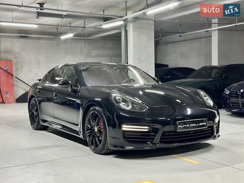 Porsche Panamera (2015)