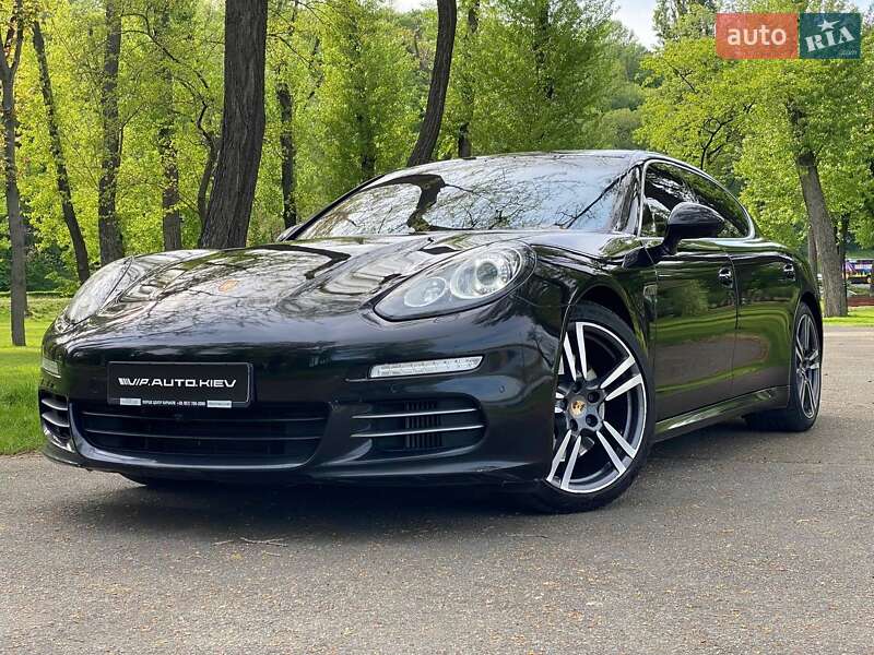 Porsche Panamera (2013)