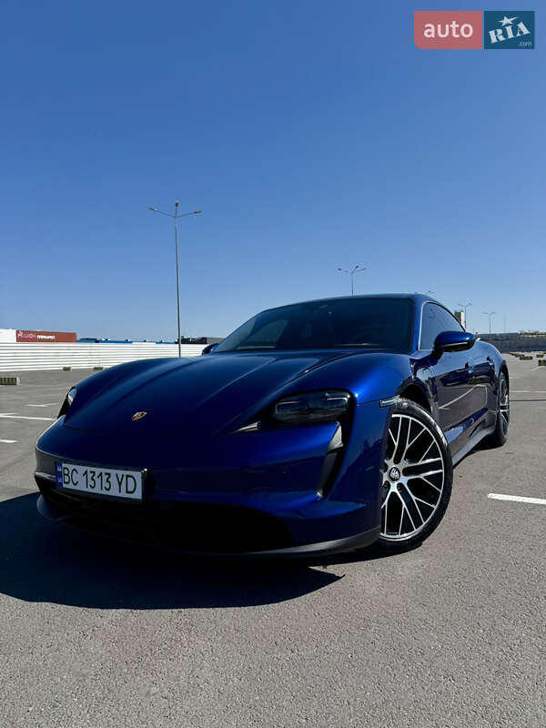 Porsche Taycan (2020)