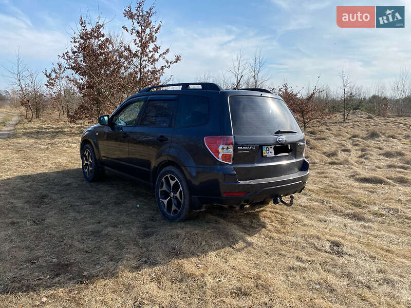 Subaru Forester (2011)
