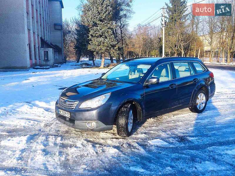 Subaru Legacy (2011)