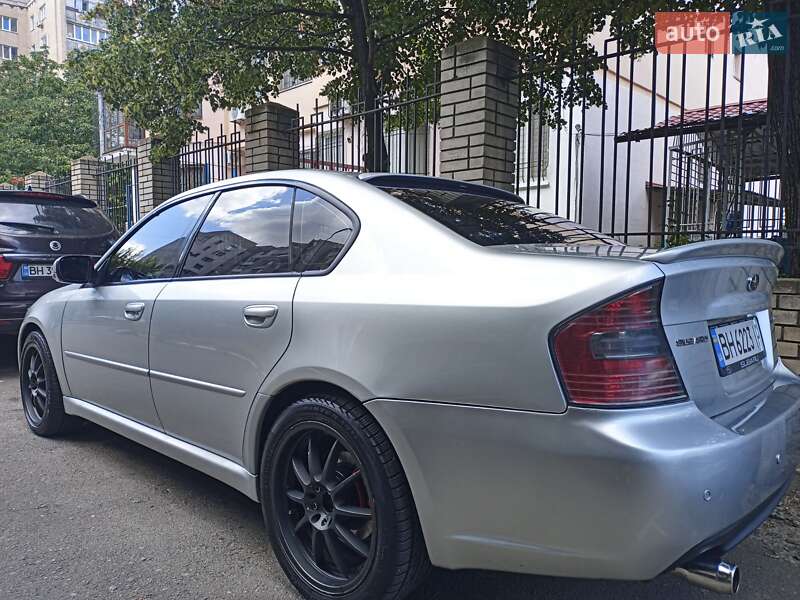Subaru Legacy (2003)