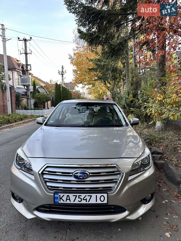 Subaru Legacy (2016)