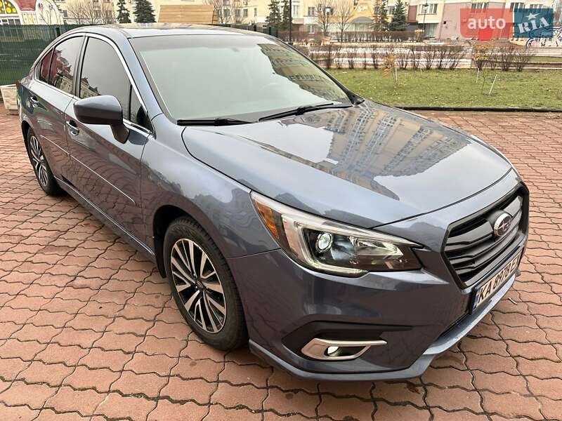 Subaru Legacy (2017)