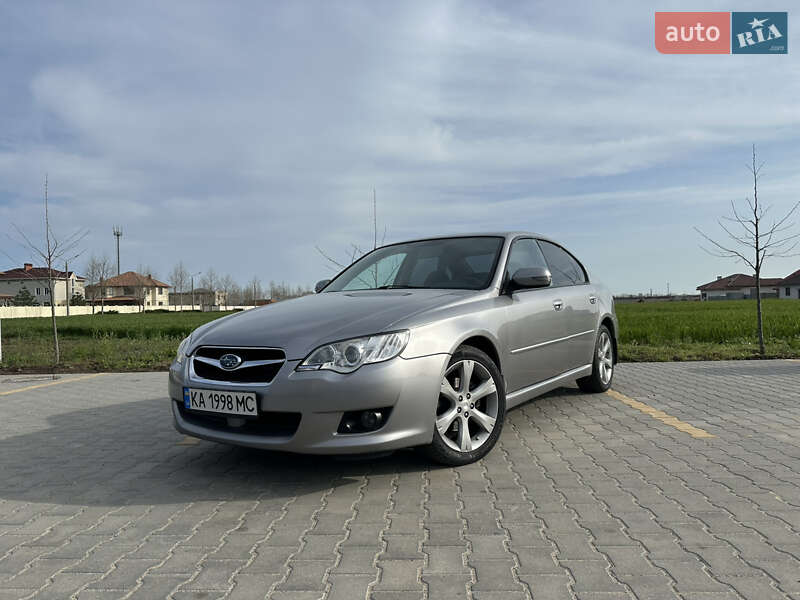 Subaru Legacy (2008)