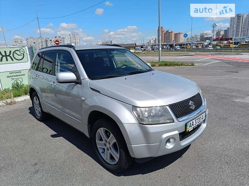 Suzuki Grand vitara (2006)