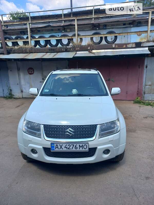 Suzuki Grand vitara (2010)