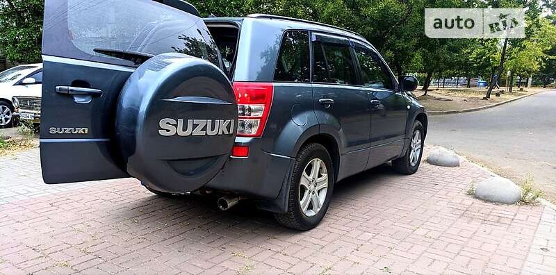 Suzuki Grand vitara (2007)