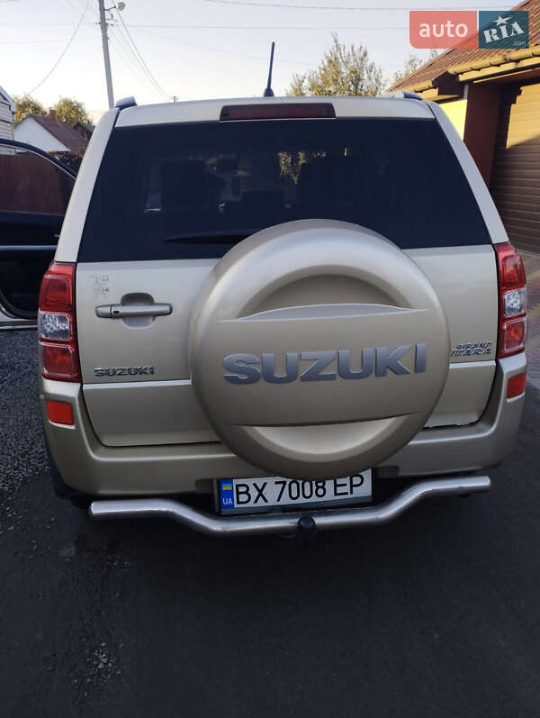 Suzuki Grand vitara (2008)