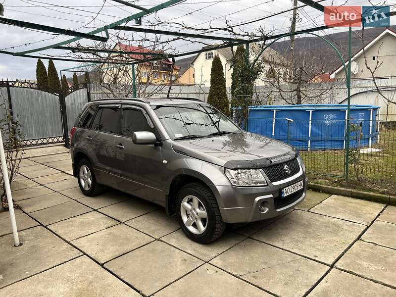 Suzuki Grand vitara (2006)