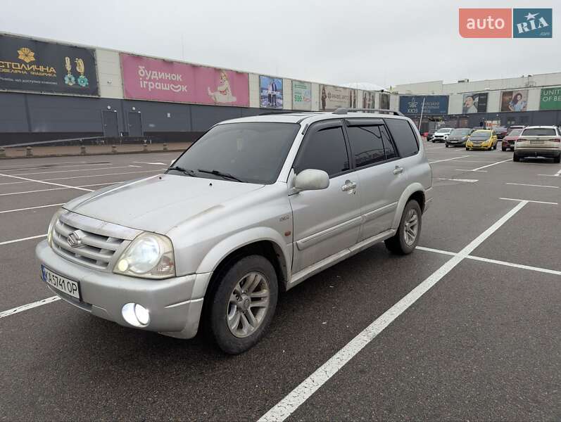 Suzuki Grand vitara (2004)