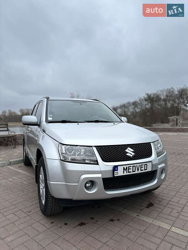 Suzuki Grand vitara (2006)