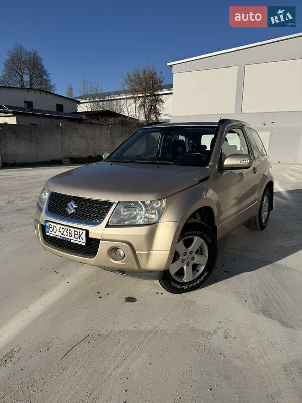 Suzuki Grand vitara (2010)