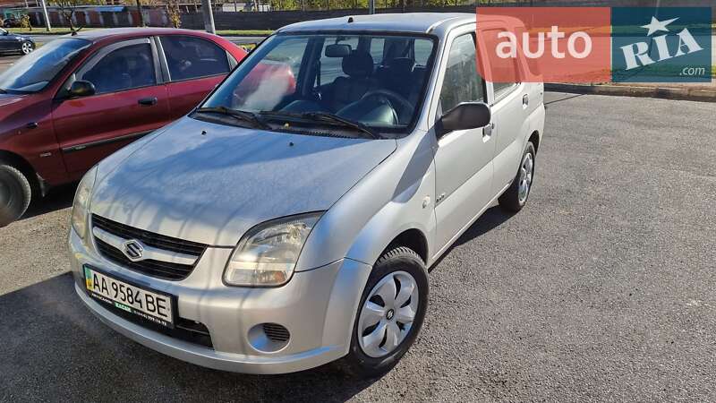 Suzuki Ignis (2005)