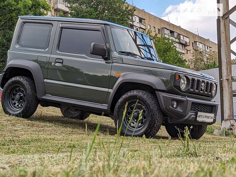 Suzuki Jimny (2023)