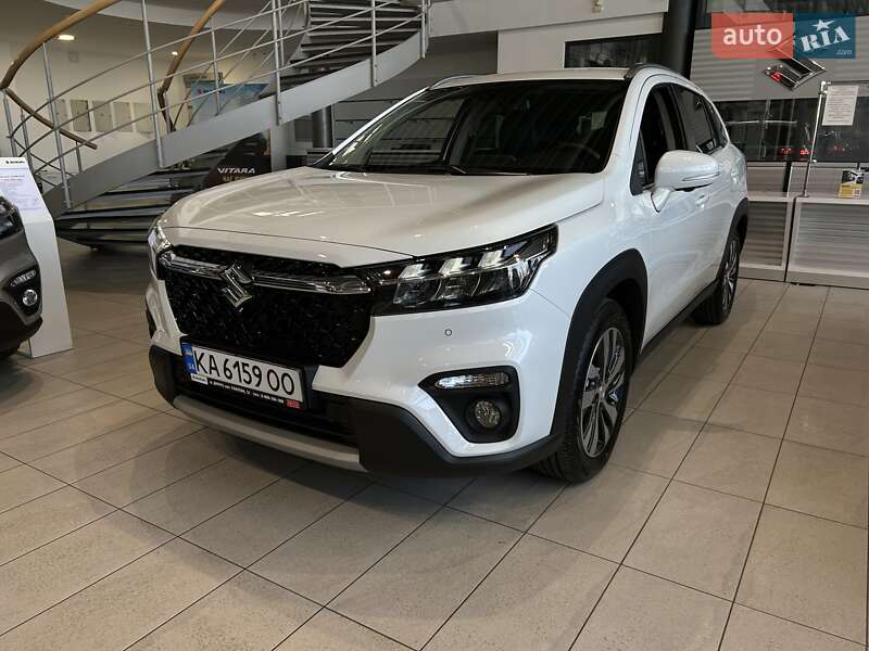 Suzuki S-cross (2024)