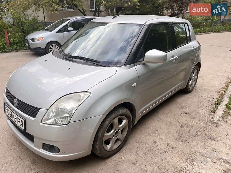 Suzuki Swift (2005)