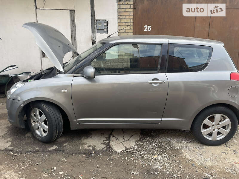 Suzuki Swift (2008)