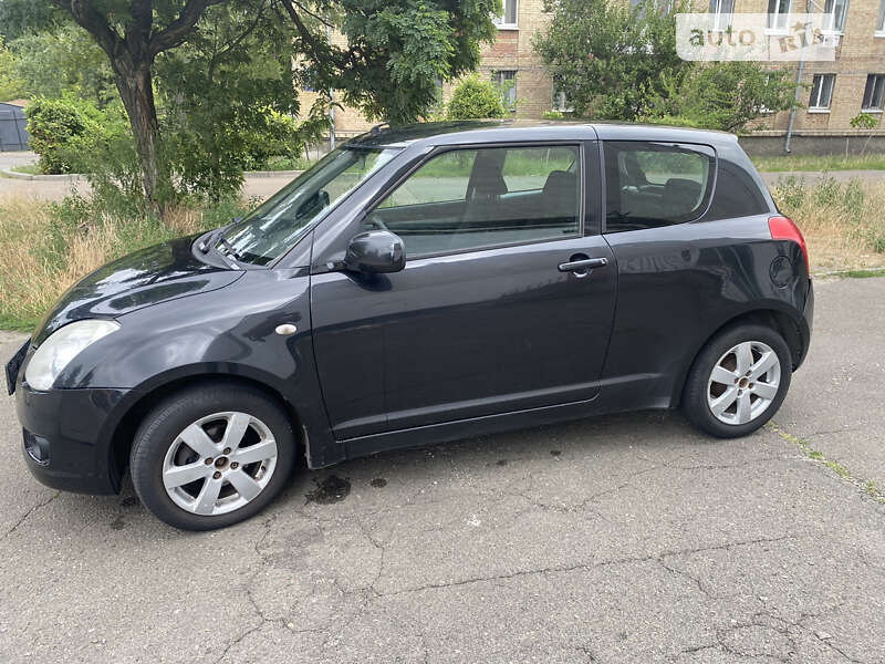 Suzuki Swift (2008)
