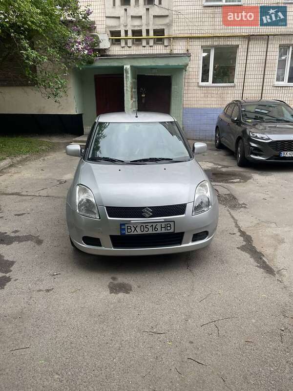 Suzuki Swift (2005)