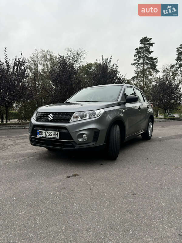 Suzuki Vitara (2021)