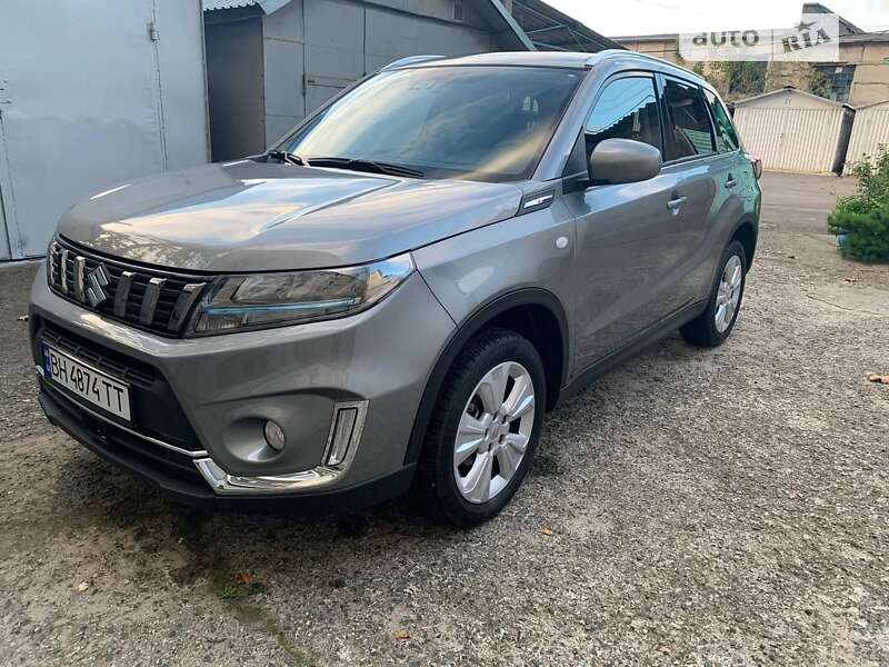 Suzuki Vitara (2023)