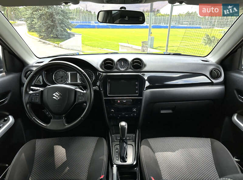 Suzuki Vitara (2015)