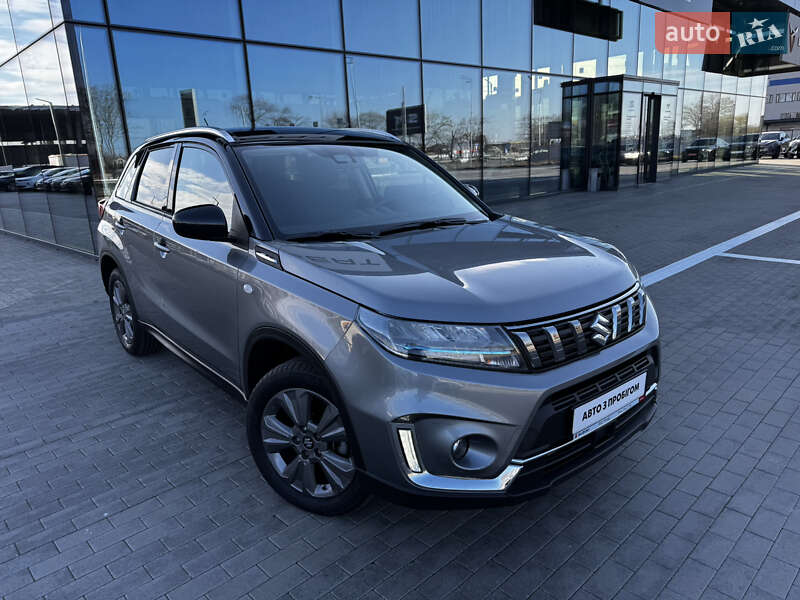 Suzuki Vitara (2024)