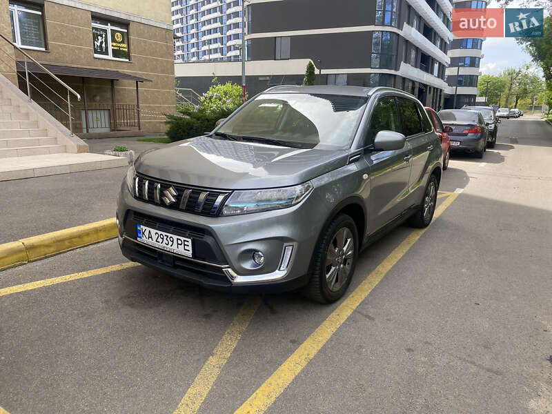 Suzuki Vitara (2022)