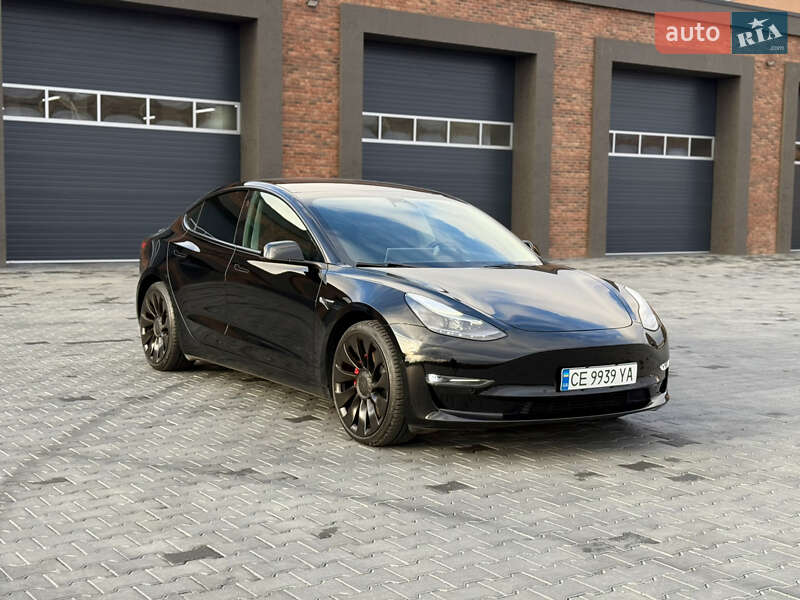 Tesla Model 3 (2022)