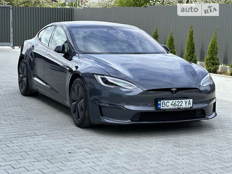 Tesla Model s (2022)