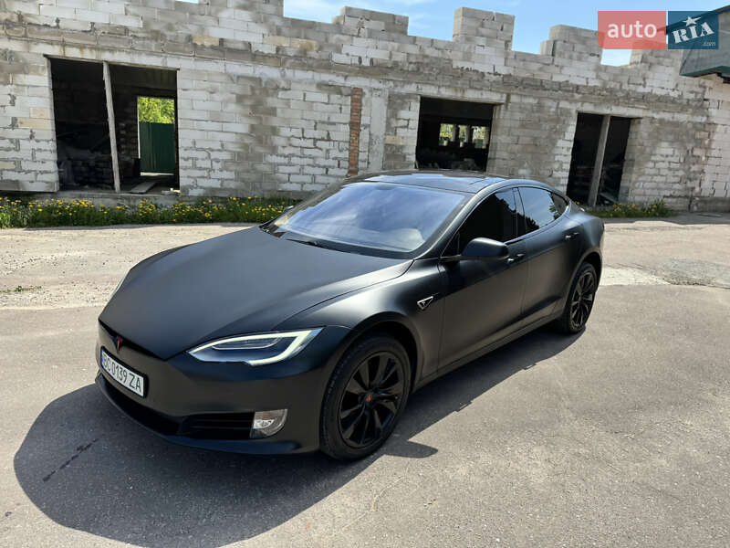 Tesla Model s (2013)
