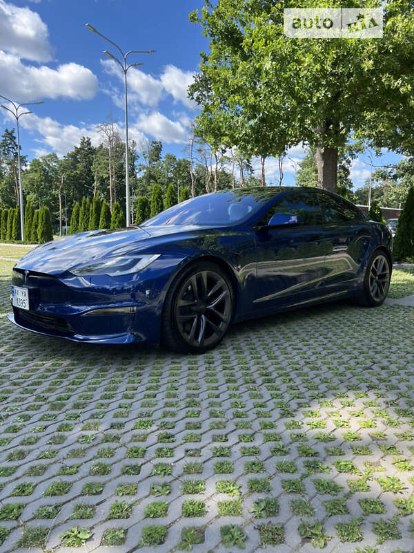 Tesla Model s (2022)