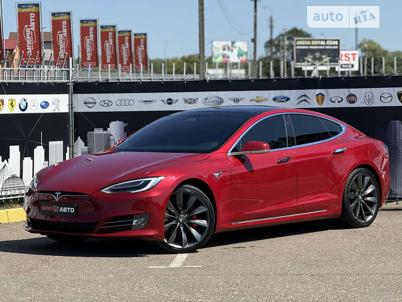 Tesla Model s (2017)