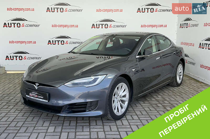 Tesla Model s (2017)