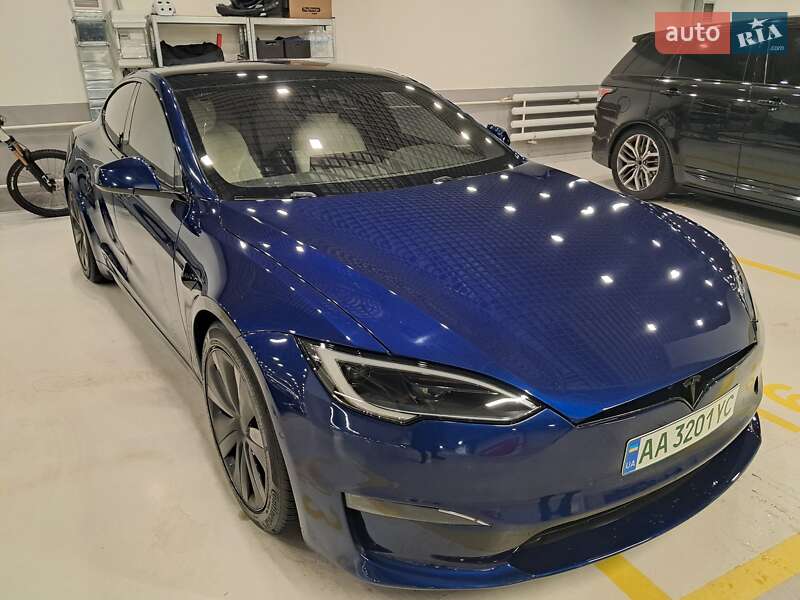 Tesla Model s (2022)