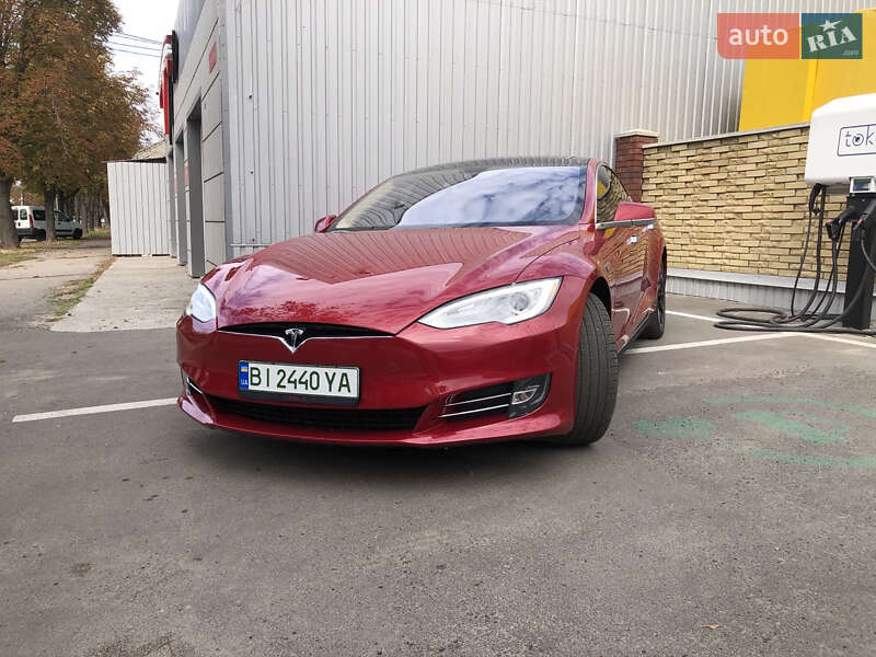 Tesla Model s (2014)