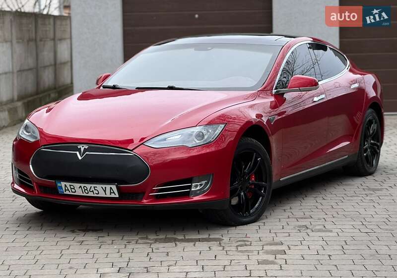 Tesla Model s (2013)