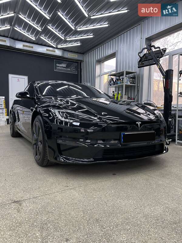 Tesla Model s (2022)