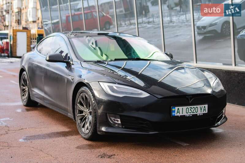 Tesla Model s (2016)